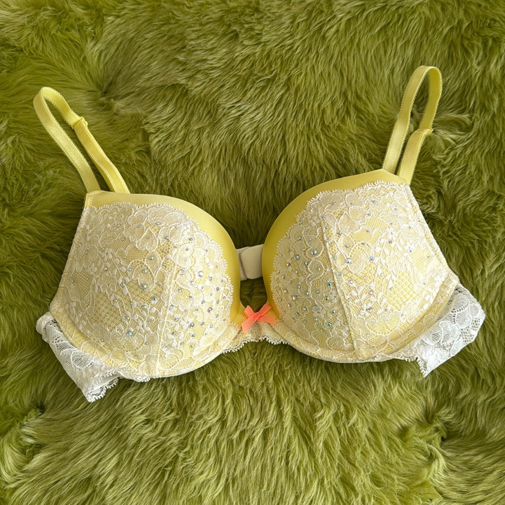 Victoria’s Secret push up bra.